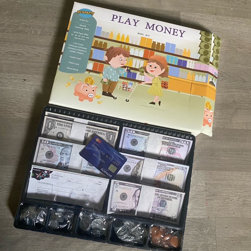 Play money set